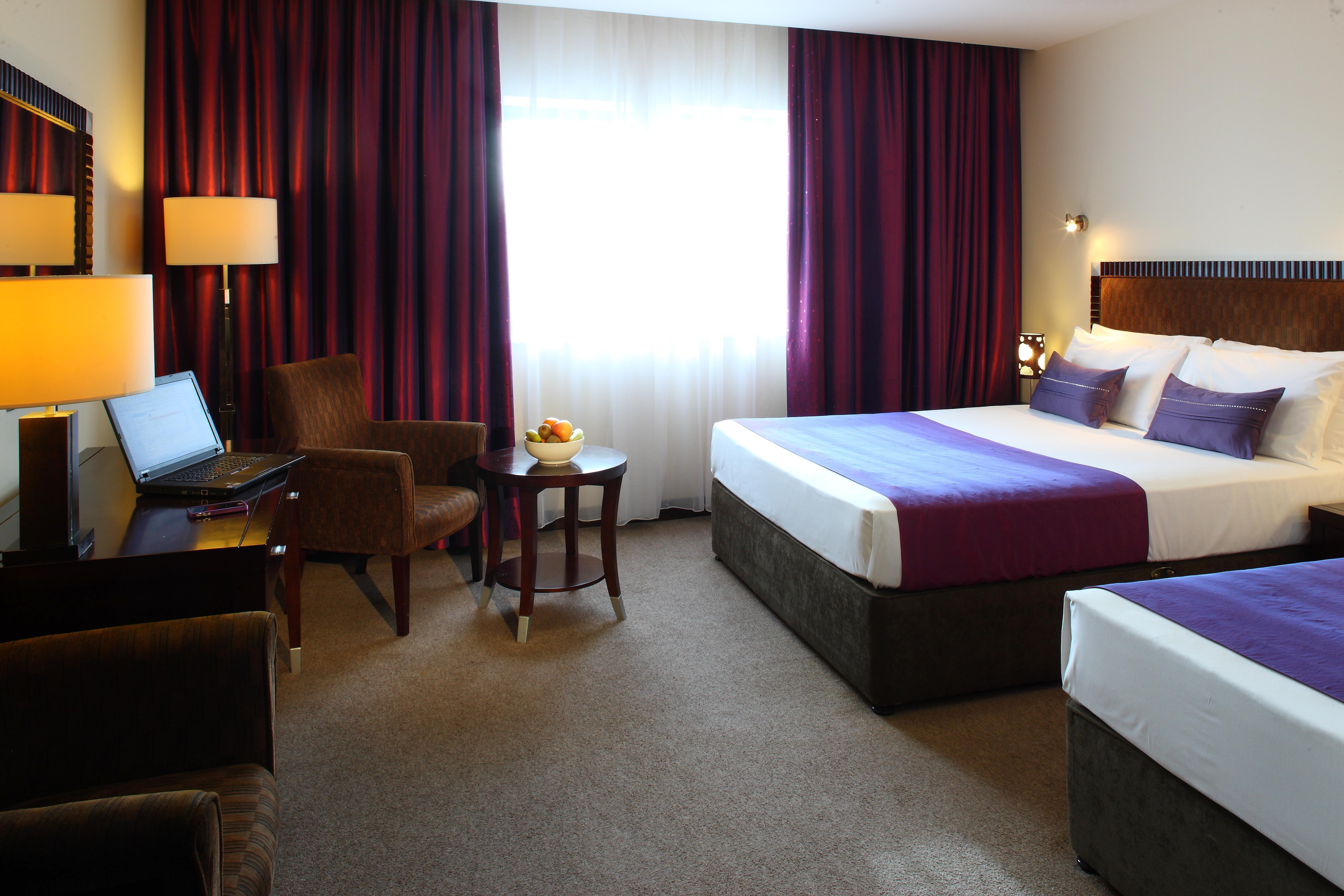 Mcgettigans Hotel Letterkenny Kültér fotó